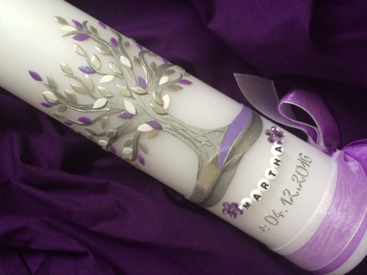 Taufkerze Mädchen Lebensbaum Kerze - Taufe - Handarbeit - keine Folie - Buchstabenperlen - Wachsbeschriftung