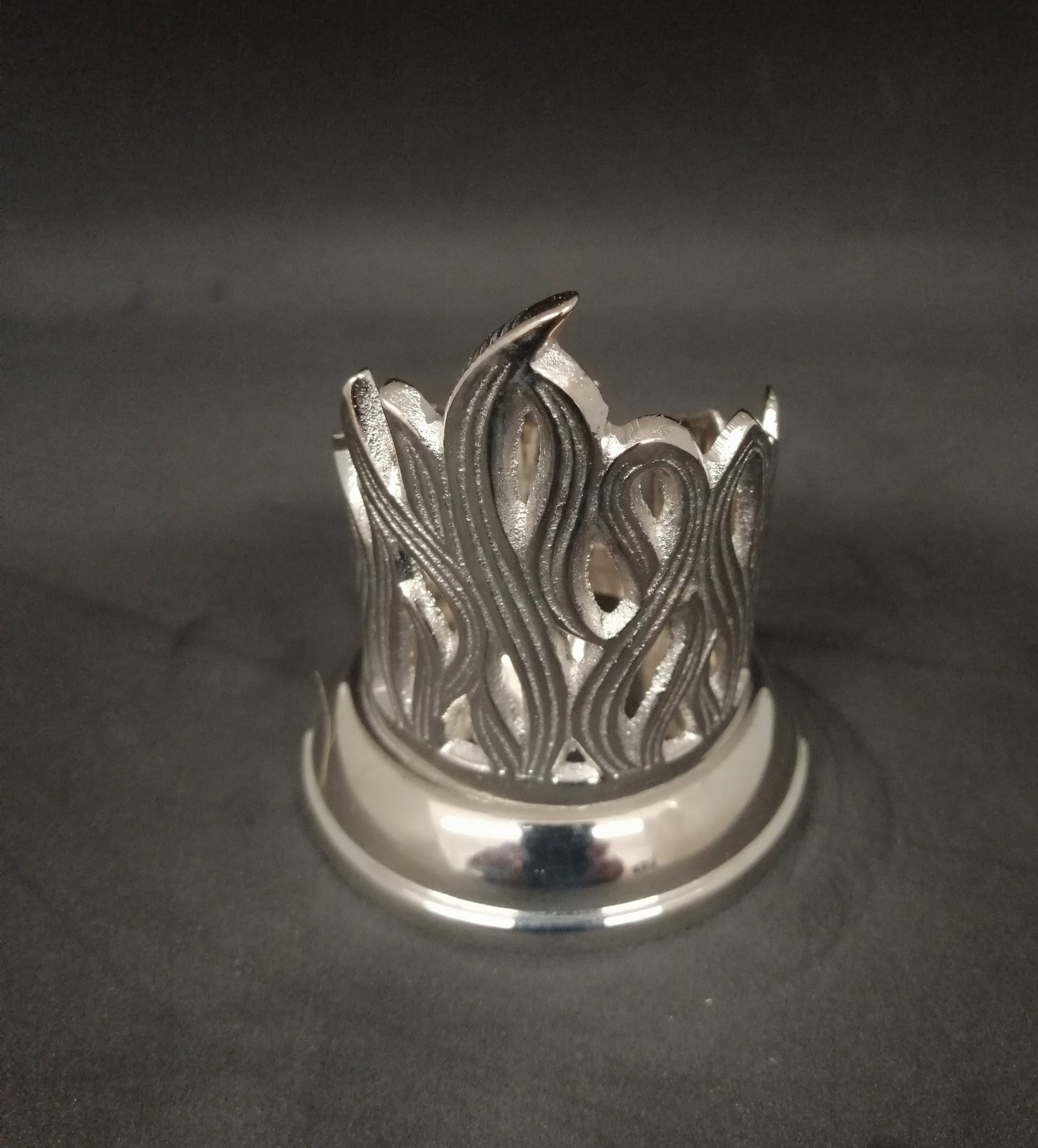 Kerzenständer Flamme Silber für Kerzen 40/4 cm