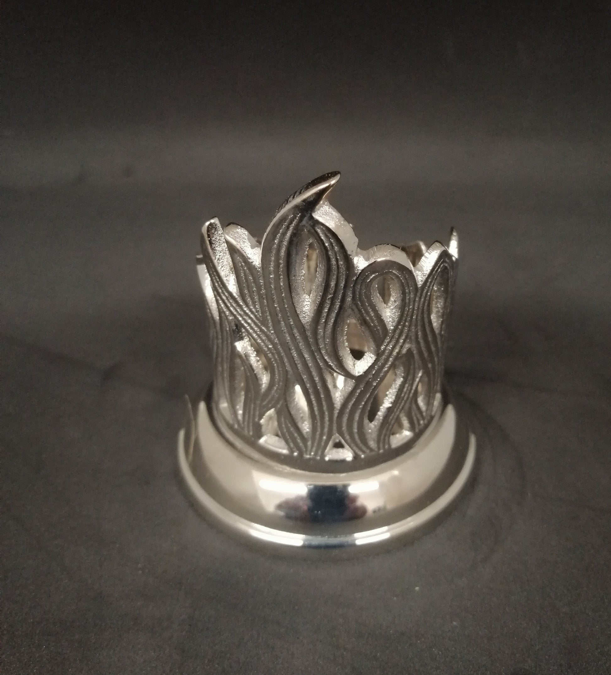 Kerzenständer Flamme Silber für Kerzen 40/4 cm
