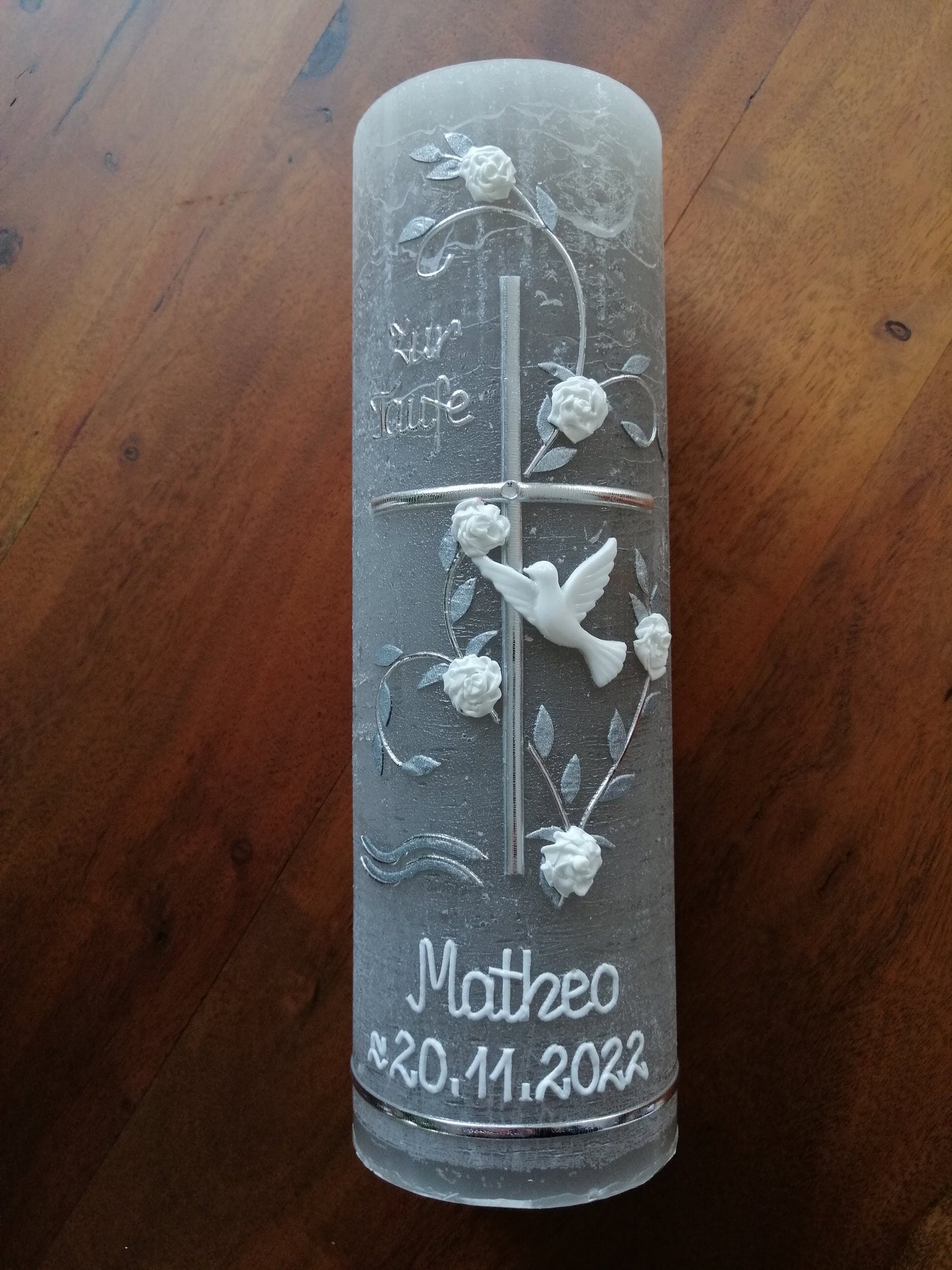 RUSTICA Taufkerze, Kreuz, Ranke, Mädchen, Kerze, keine Folie, Wachsbeschriftung, Farbwünsche möglich