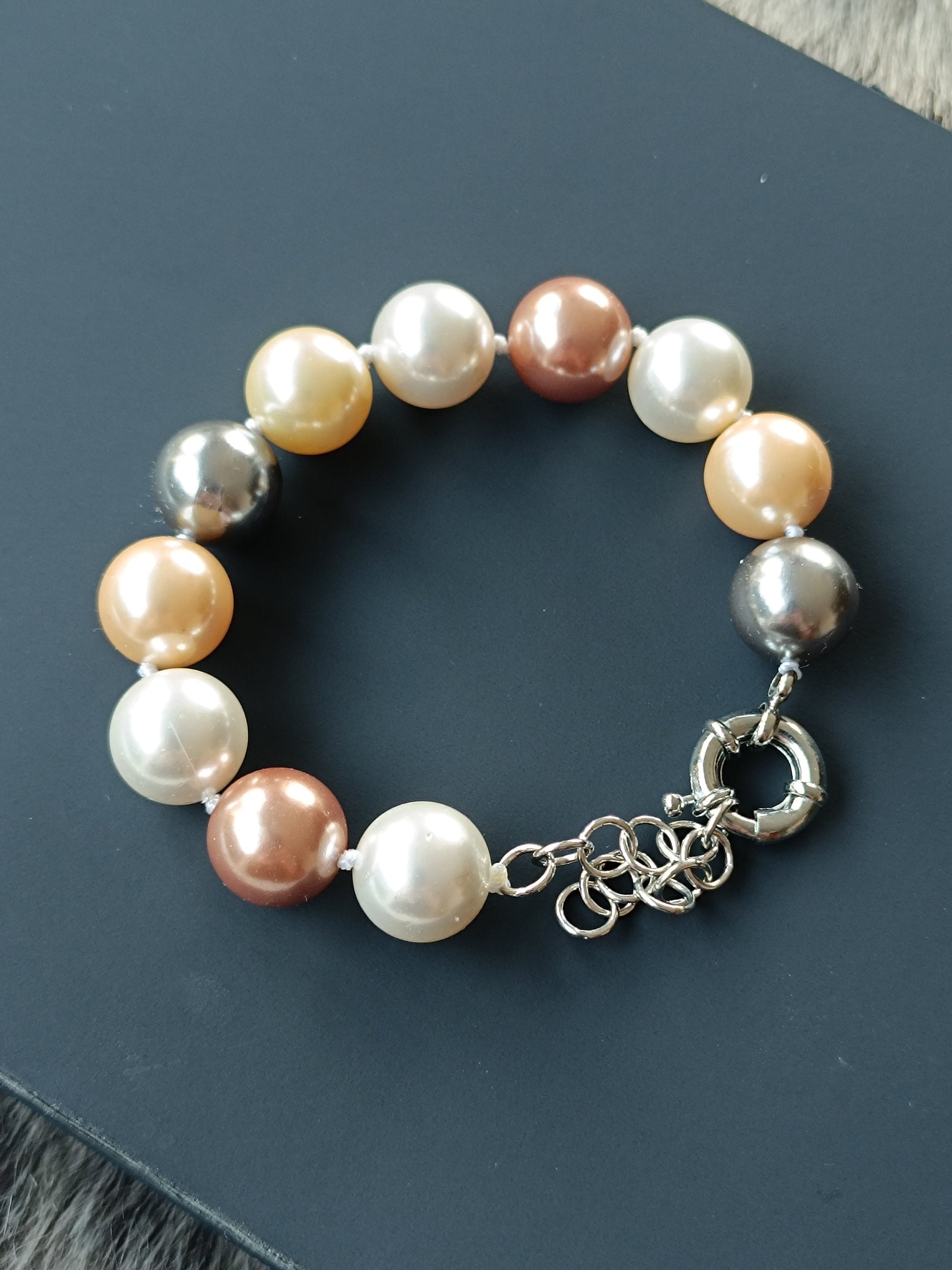 Armband aus Mallorca-Perlen 14mm,SEASHELL Pearl Geschenk Schmuck, Taufe, Kommunion, Hochzeit