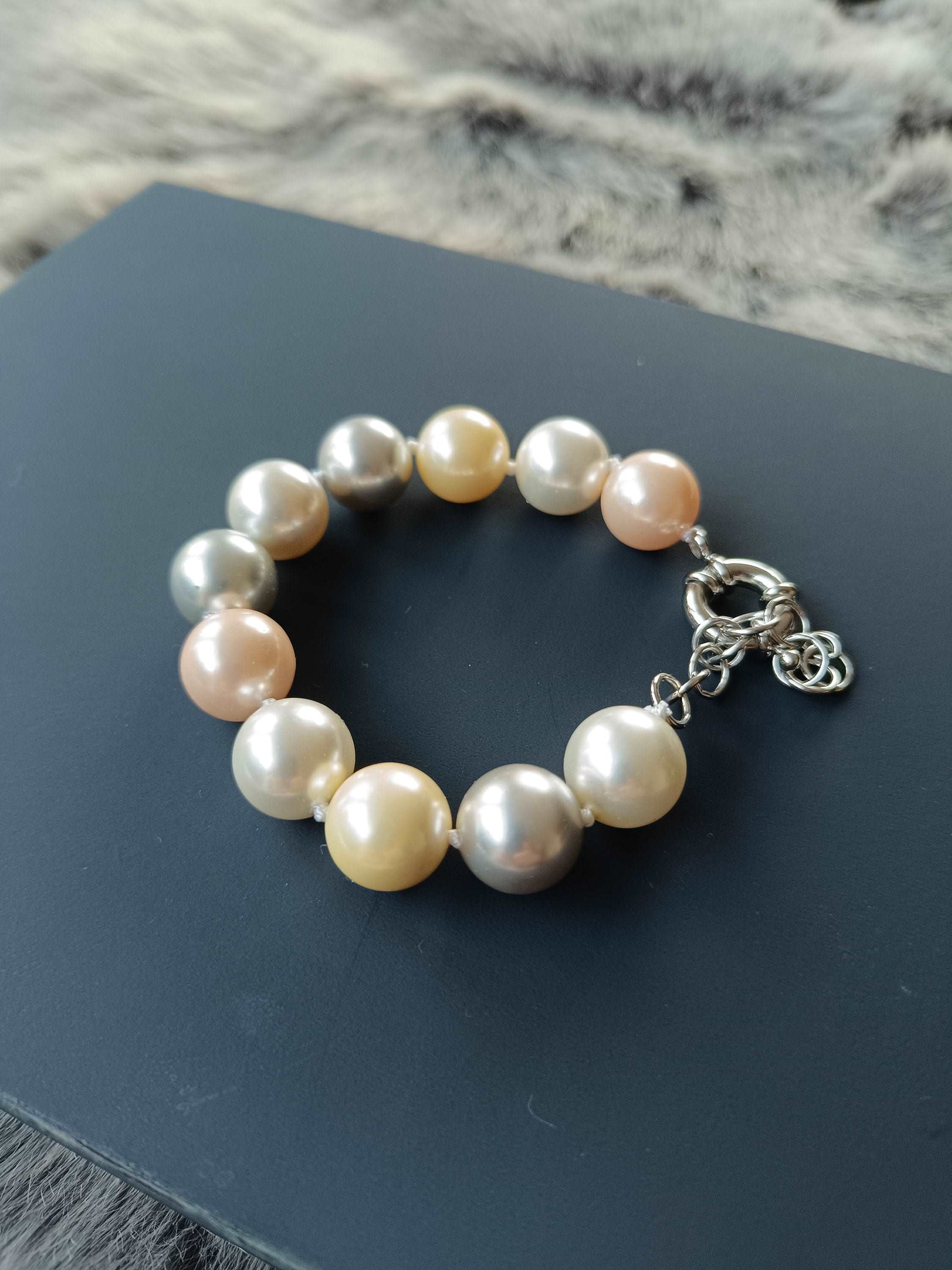 Armband aus Mallorca-Perlen 14mm Geschenk Schmuck, Taufe, Kommunion, Hochzeit